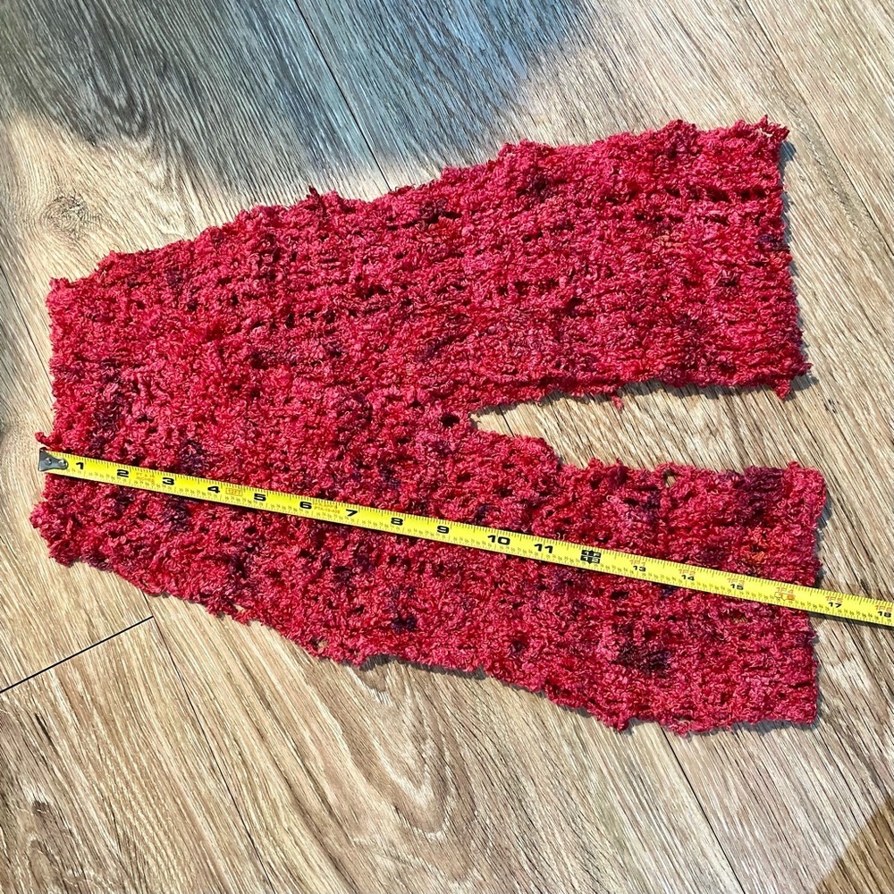 EUC Handknit Cozy Red Infinity Scarf 33" x 5" Handmade - Picture 4 of 5